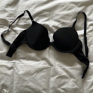 Victoria’s Secret lined Demi black 32B